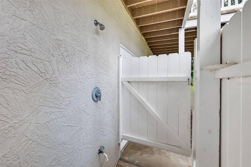 Photo of 580 W 10TH AVENUE