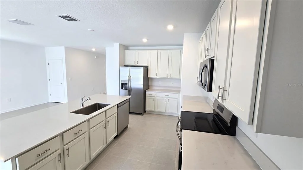 Photo of 5618 GINGHAM DRIVE