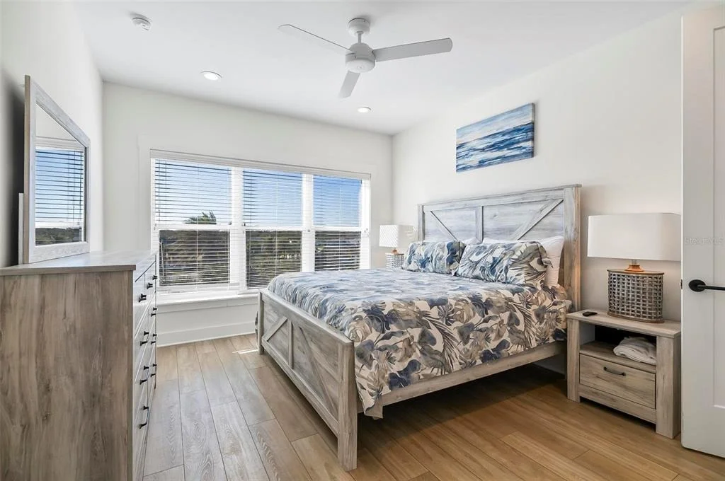 Photo of 200 SURFVIEW LANE