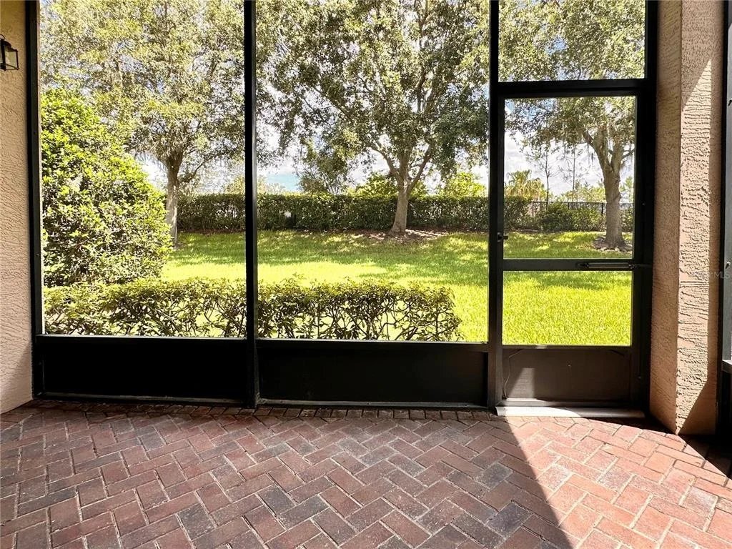 Photo of 4950 SANDY BROOK CIRCLE