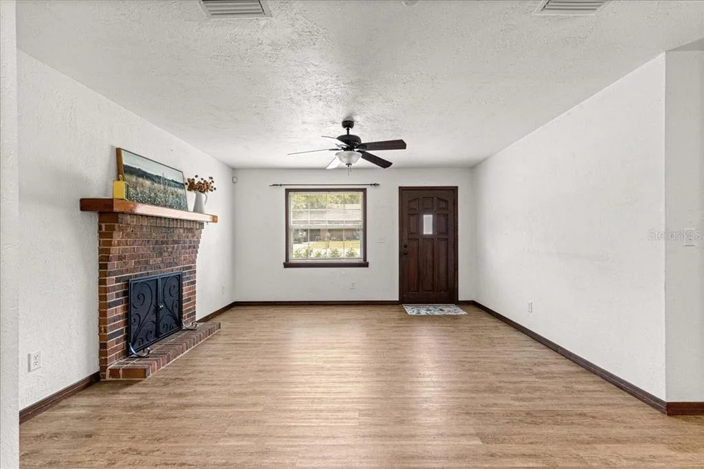 Photo of 5741 NE 4TH PLACE