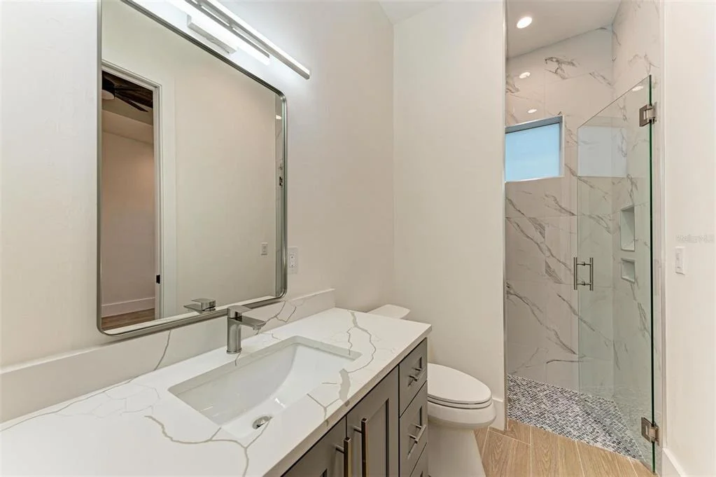 Photo of 6100 RIVERSIDE DRIVE