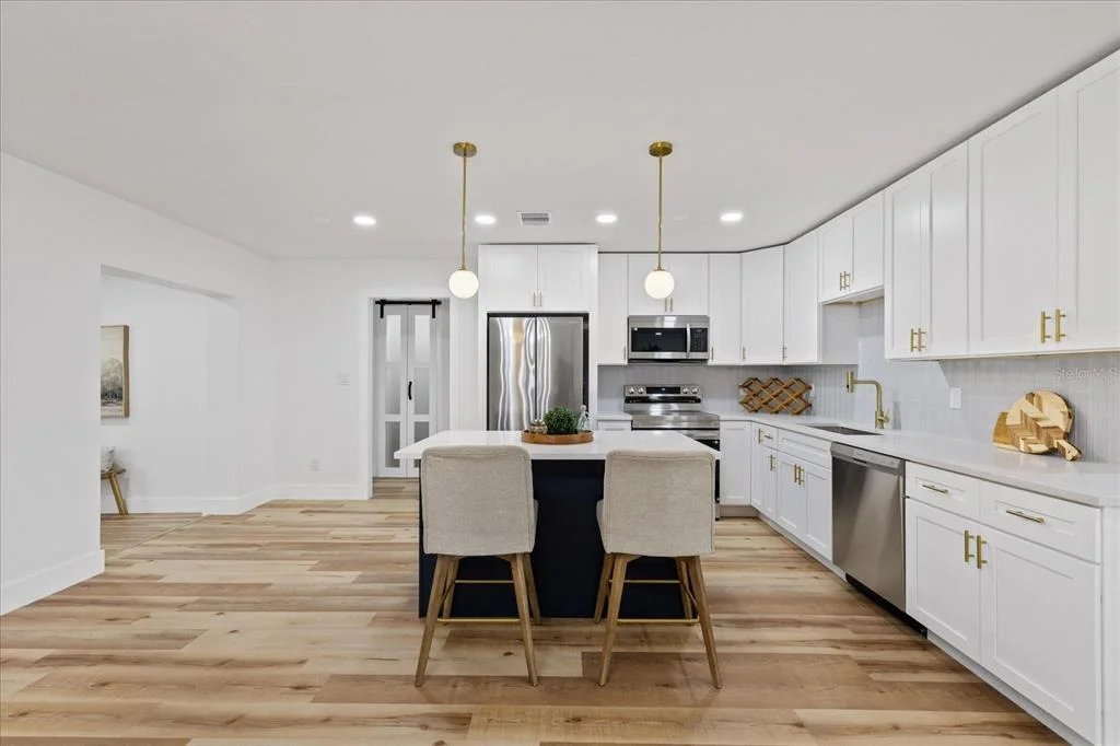 Photo of 2928 FOREST CIRCLE