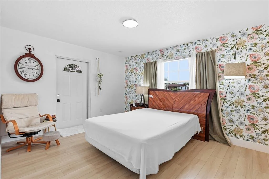 Photo of 835 MARLOWE AVENUE