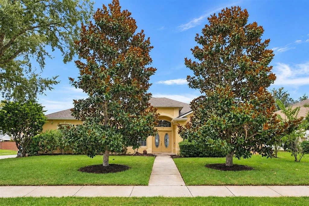 Photo of 116 OAK GROVE CIRCLE