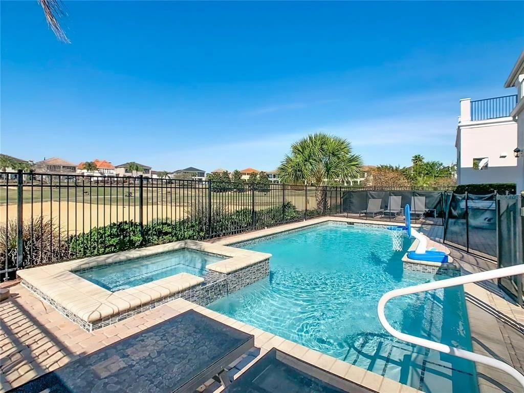 Photo of 535 MUIRFIELD LOOP