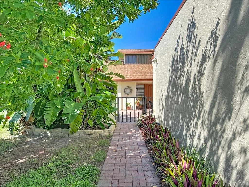Photo of 6010 COURTSIDE DRIVE