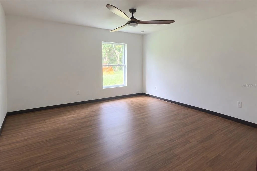 Photo of 332 LAKE CRESCENT DRIVE