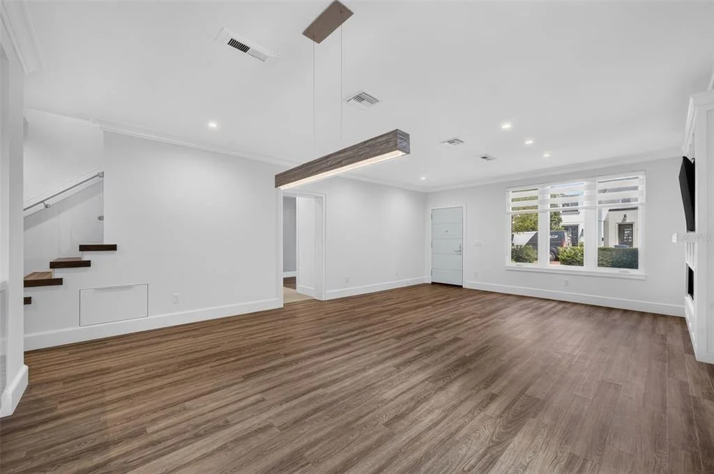 Photo of 720 PANSY AVENUE