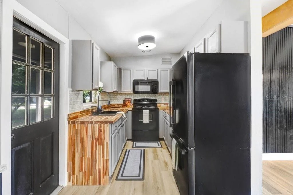 Photo of 124 EDGEWATER DRIVE