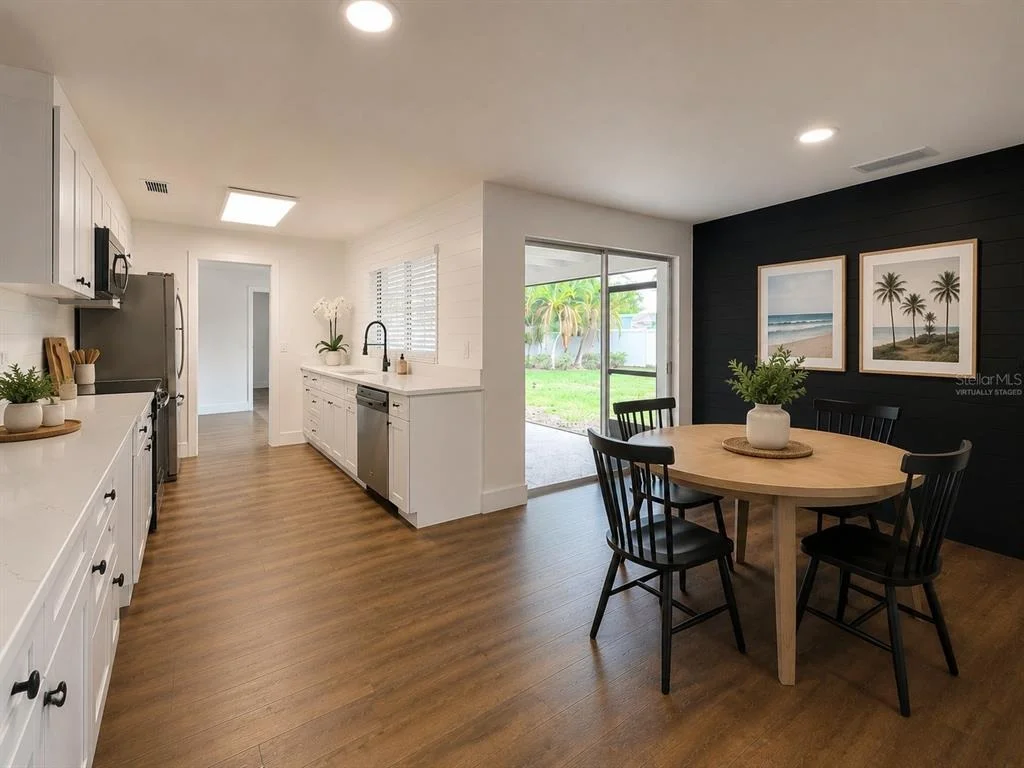 Photo of 810 ALLAMANDA DRIVE