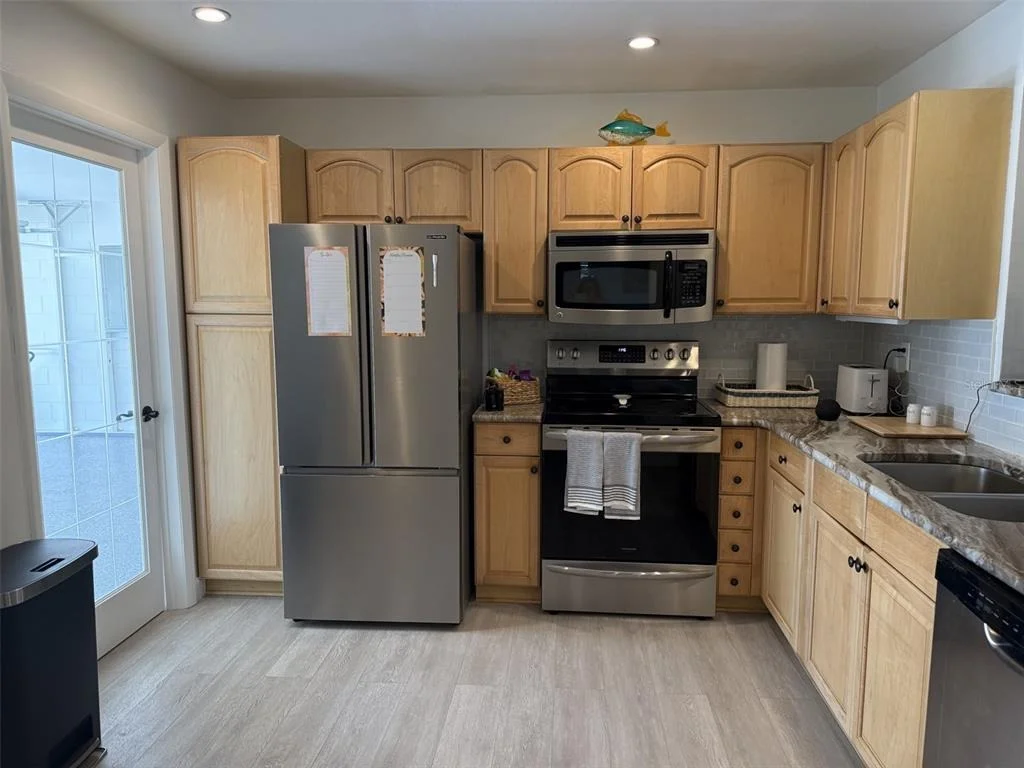 Photo of 10026 83RD CIRCLE