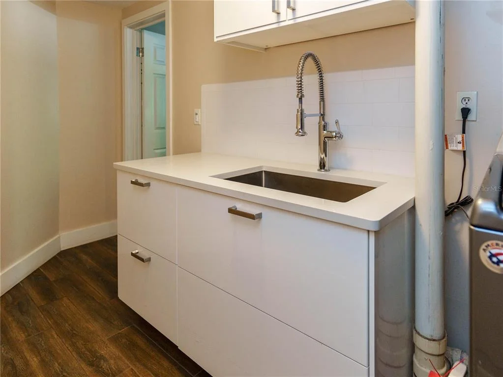 Photo of 2633 W SUNSET DRIVE