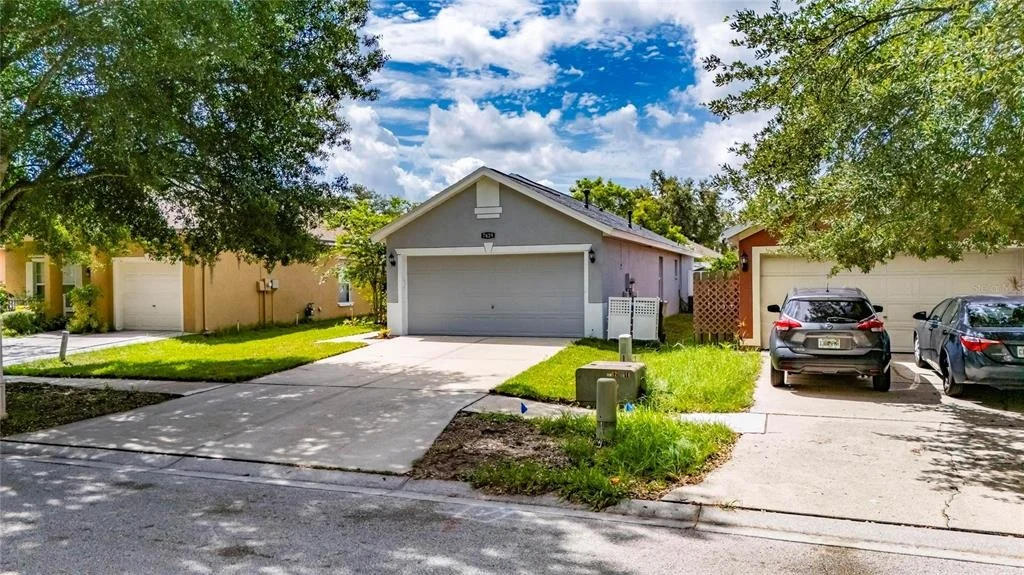 Photo of 7629 DEVONBRIDGE GARDEN WAY