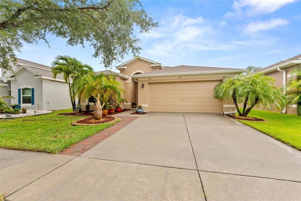 Photo of 901 PARKER DEN DRIVE