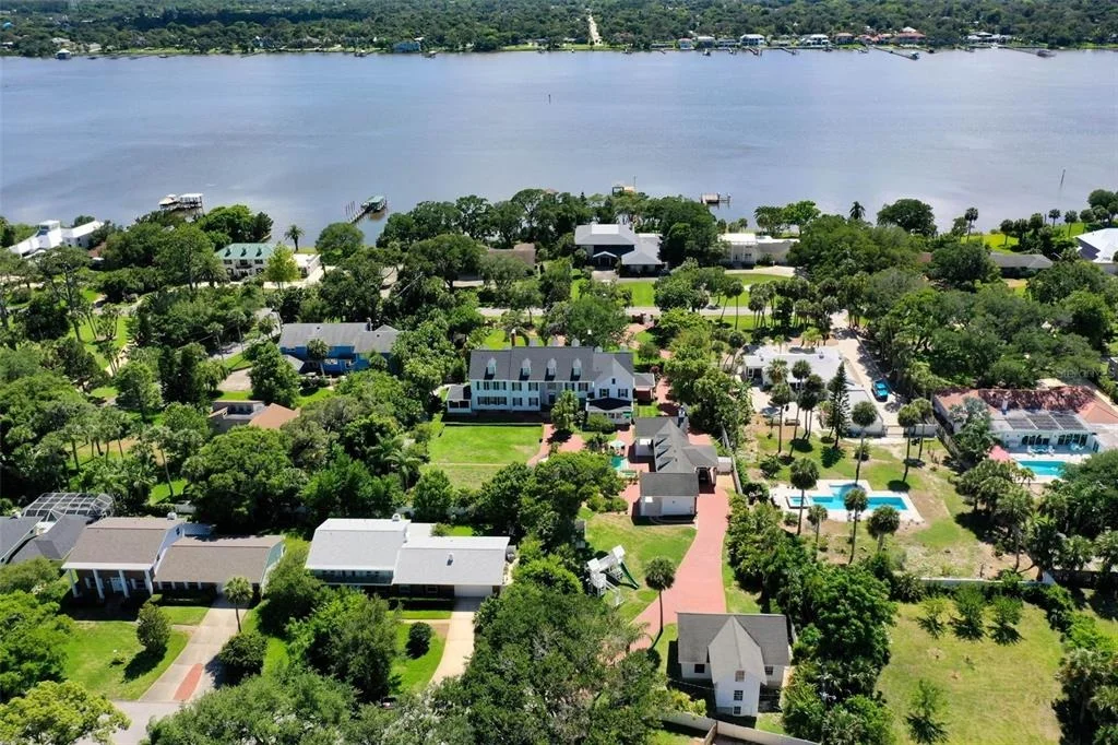 Photo of 253 JOHN ANDERSON DRIVE
