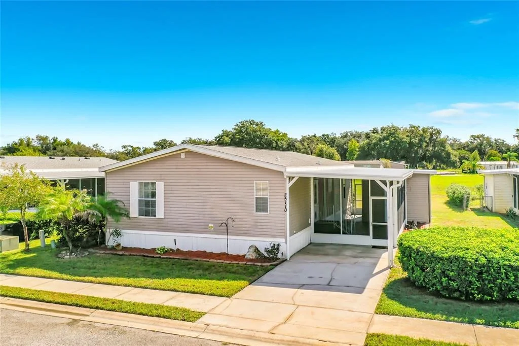 Photo of 25110 ALAMANDA DR