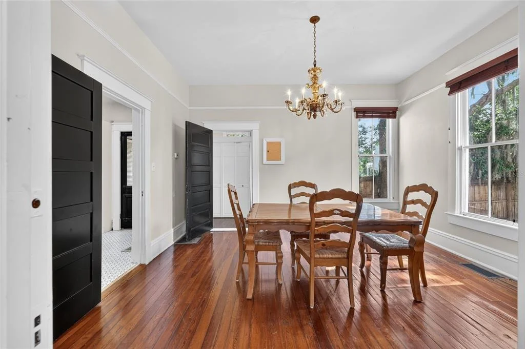 Photo of 819 SE 2ND STREET