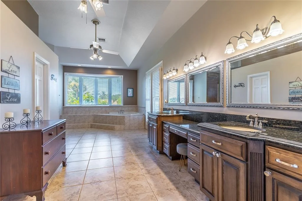 Photo of 150 UTOPIA CIRCLE
