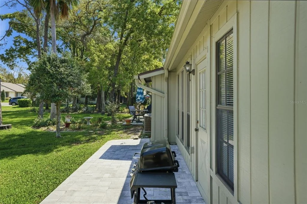 Photo of 6575 BRAMBLELEAF DRIVE