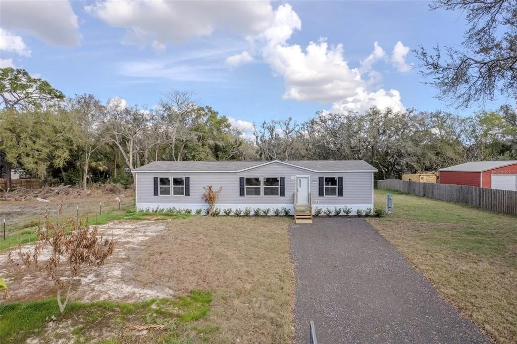 Photo of 12396 HICKS ROAD