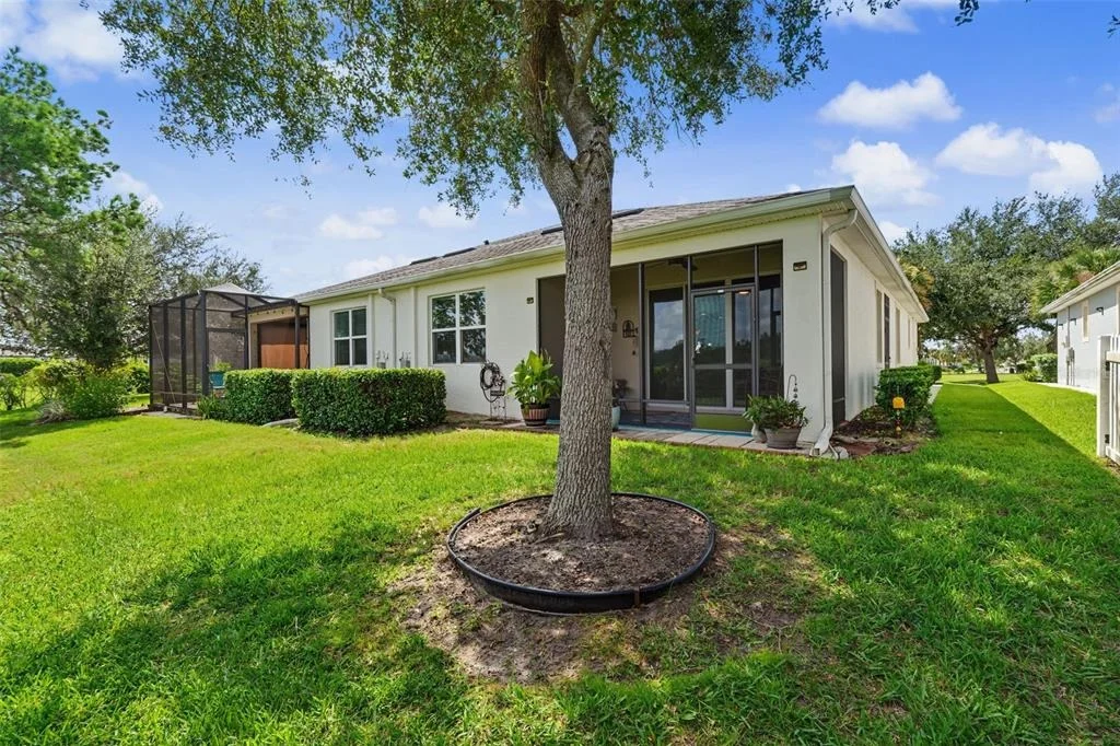 Photo of 33067 WINDELSTRAW DRIVE