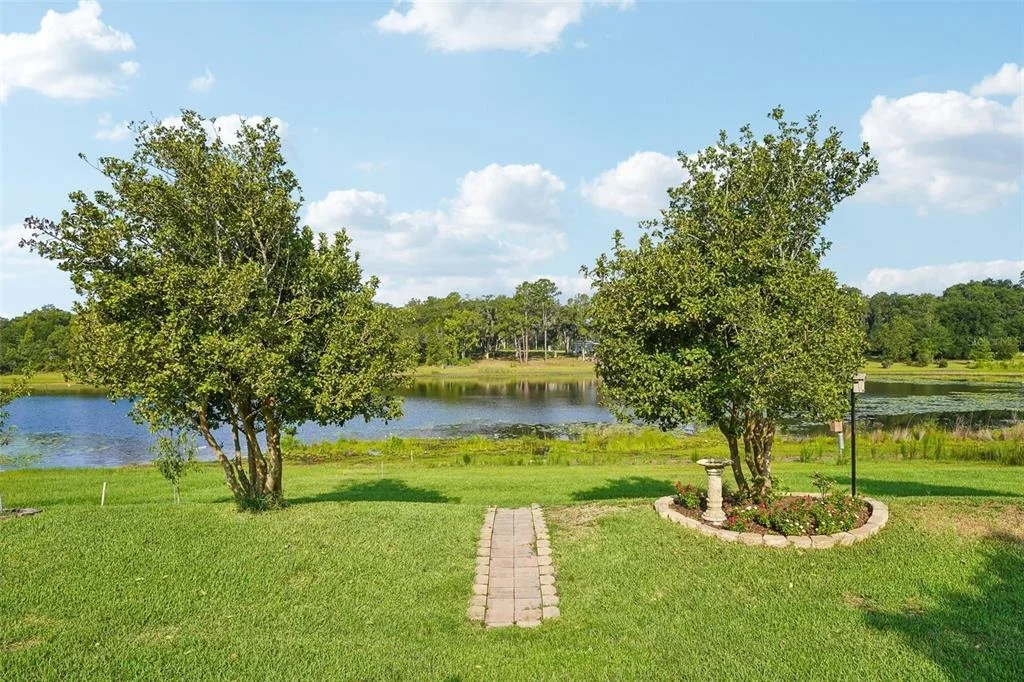 Photo of 81 FAIRWAY CIRCLE