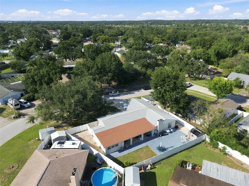 Photo of 1325 OAKCREST DRIVE