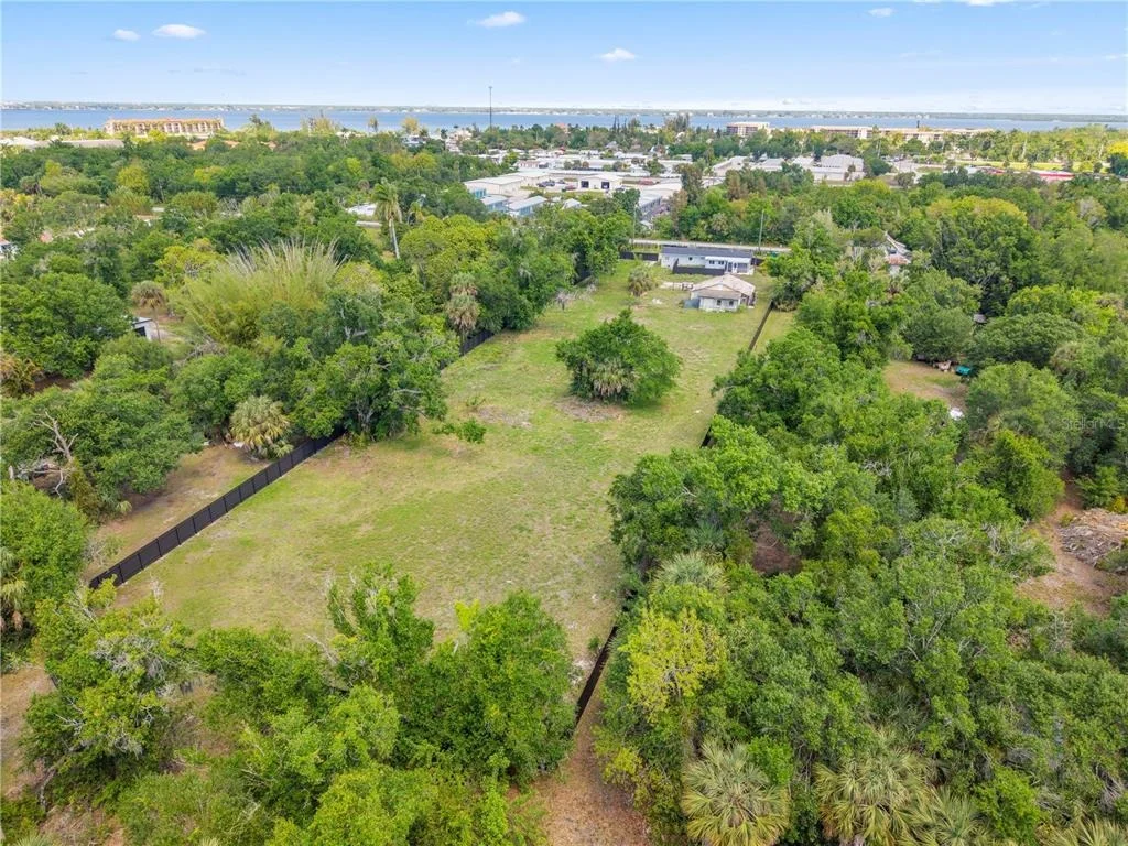Photo of 1507 LAVILLA ROAD
