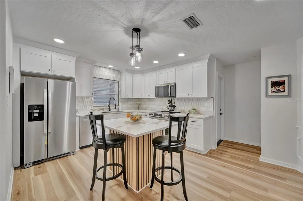 Photo of 6209 FLAMINGO DRIVE
