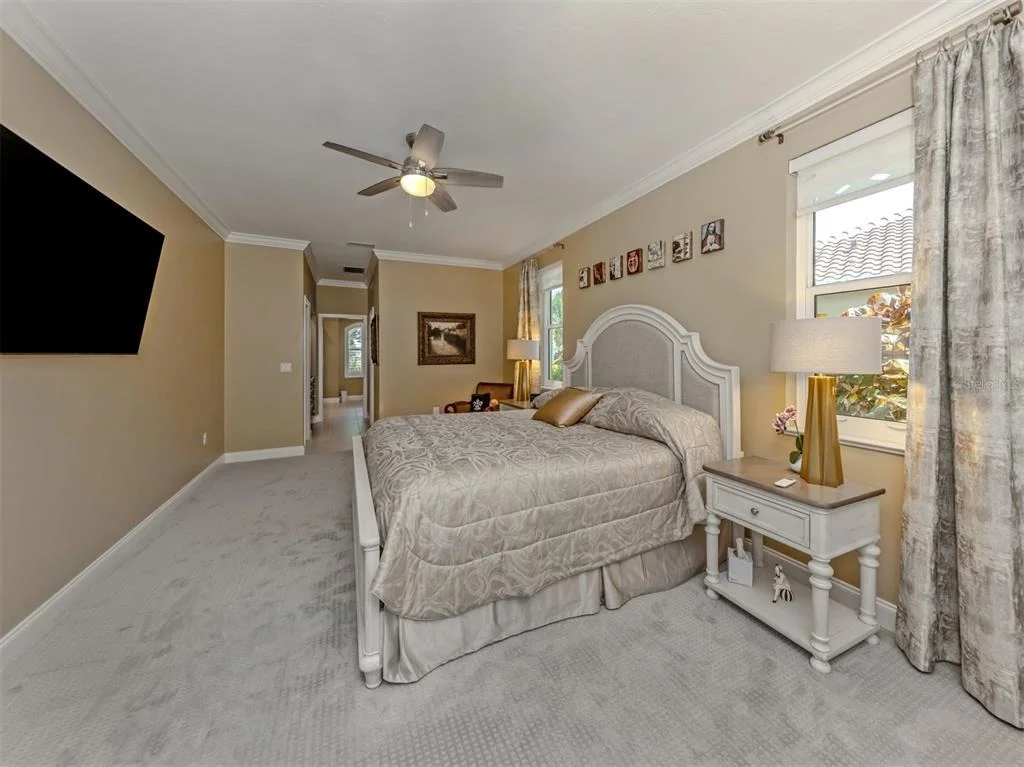 Photo of 143 WAYFOREST DRIVE