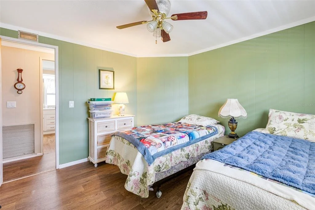 Photo of 412 VIVAR