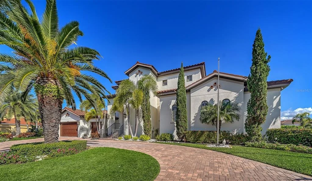 Photo of 1005 BOGEY LANE