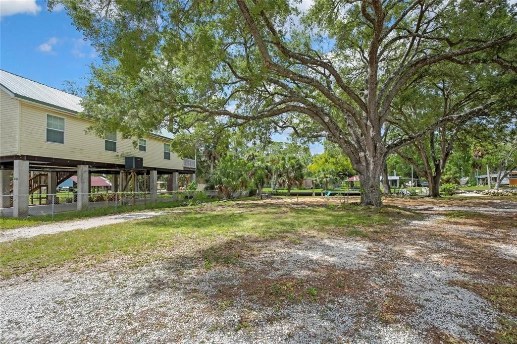 Photo of 6134 ISLAND DRIVE