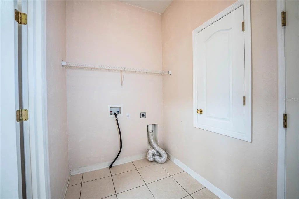Photo of 6852 SHADOWCAST LANE