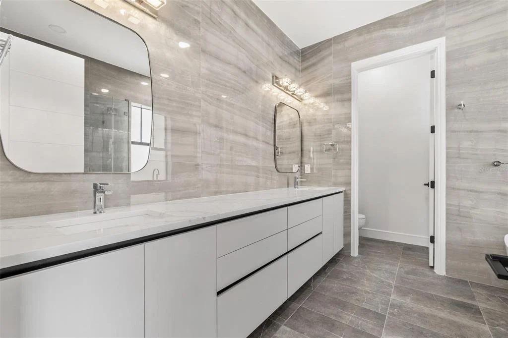 Photo of 401 PARK BOULEVARD
