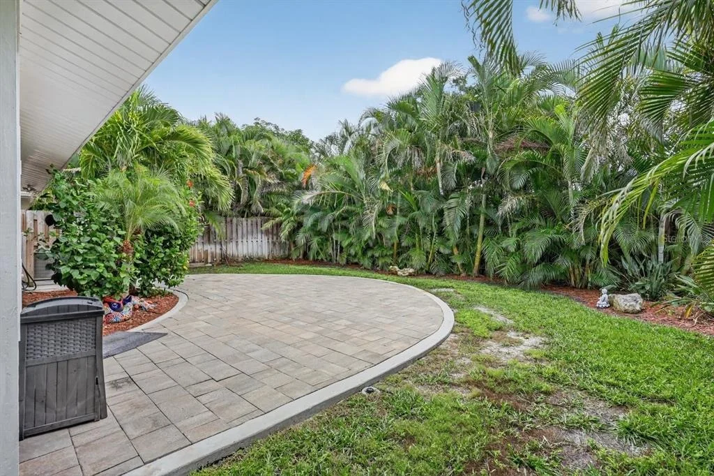 Photo of 1884 SOUTHPOINTE DRIVE