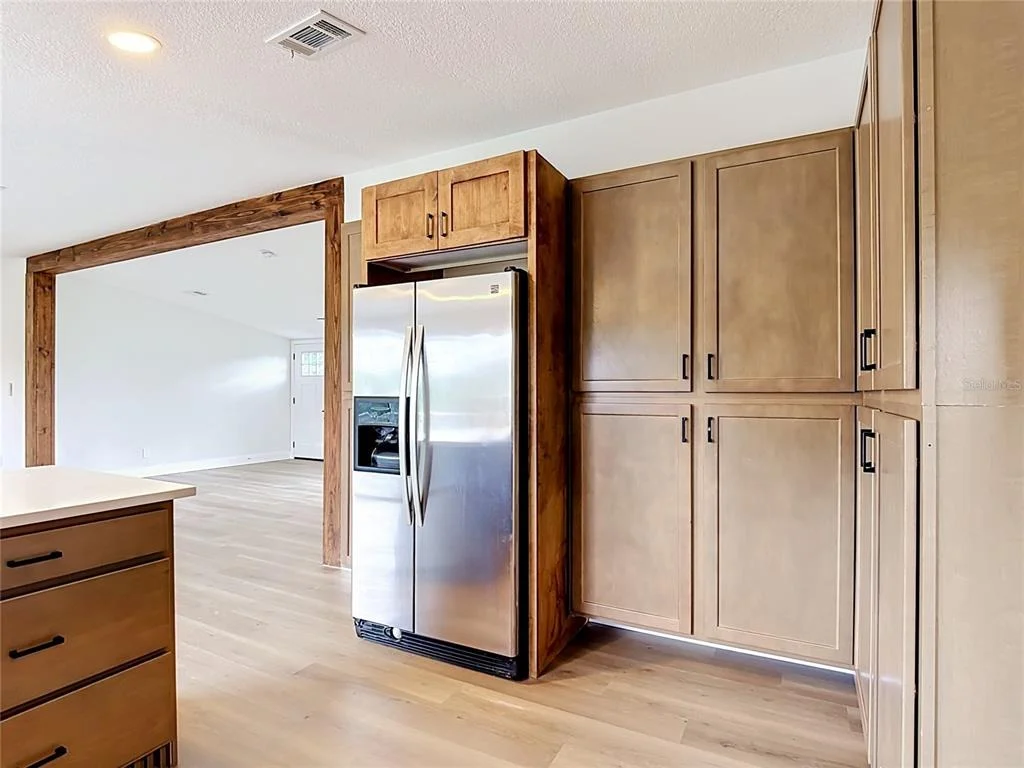 Photo of 9200 MERCURY DRIVE