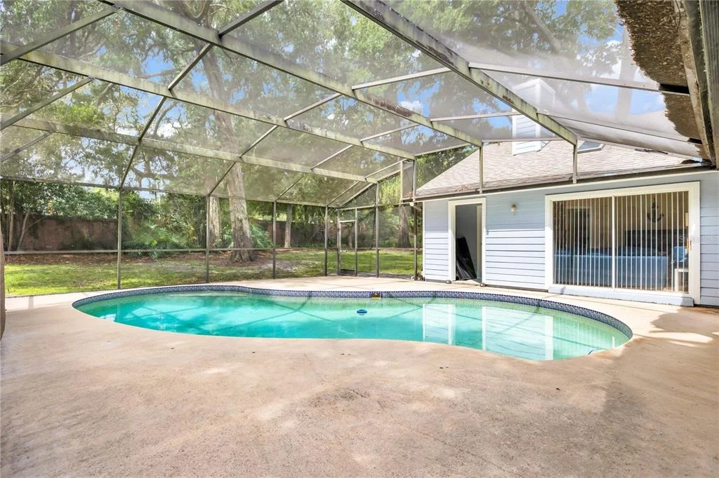 Photo of 170 OAK VIEW CIRCLE