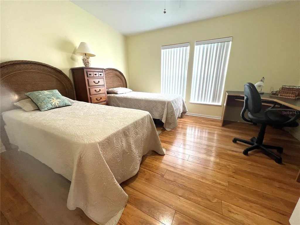 Photo of 817 S GREEN CIRCLE