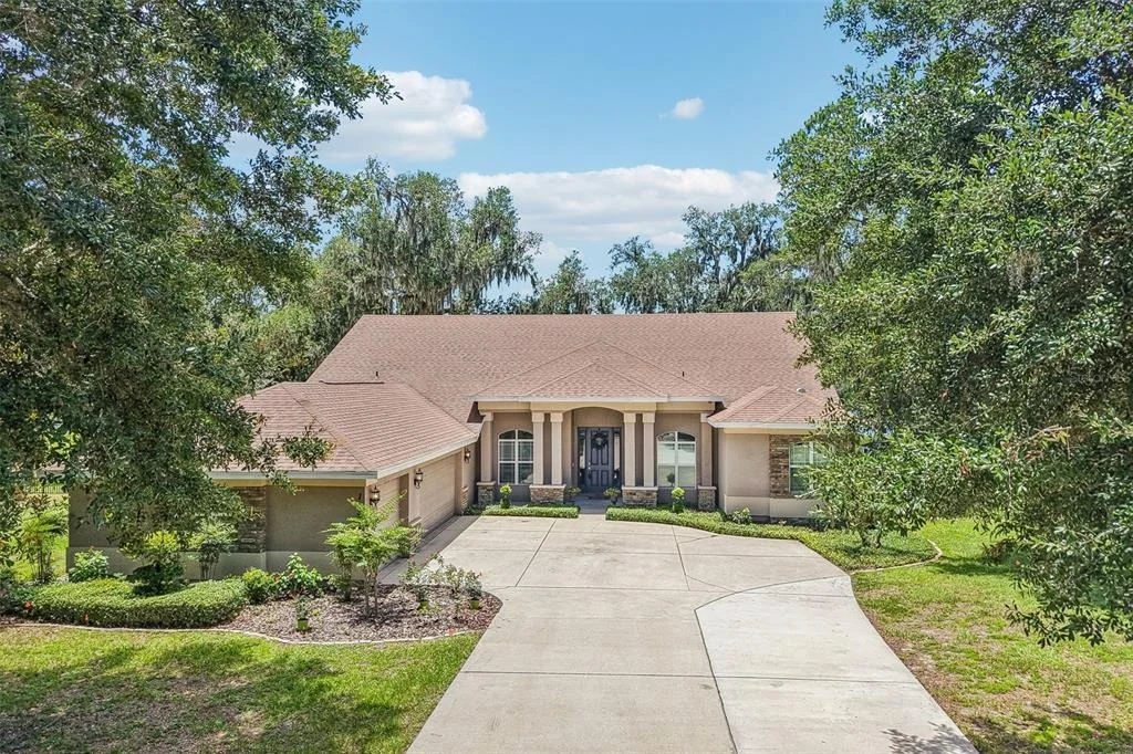 Photo of 11325 HIDDEN VALLEY LANE