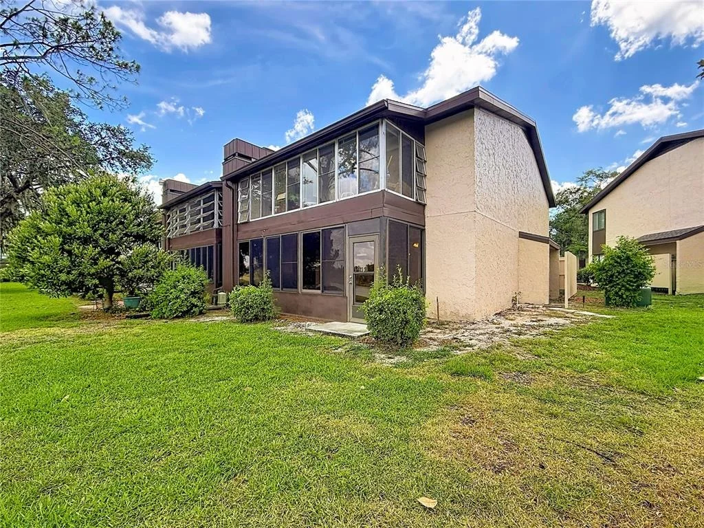 Photo of Unit A at 655 MIDWAY DRIVE