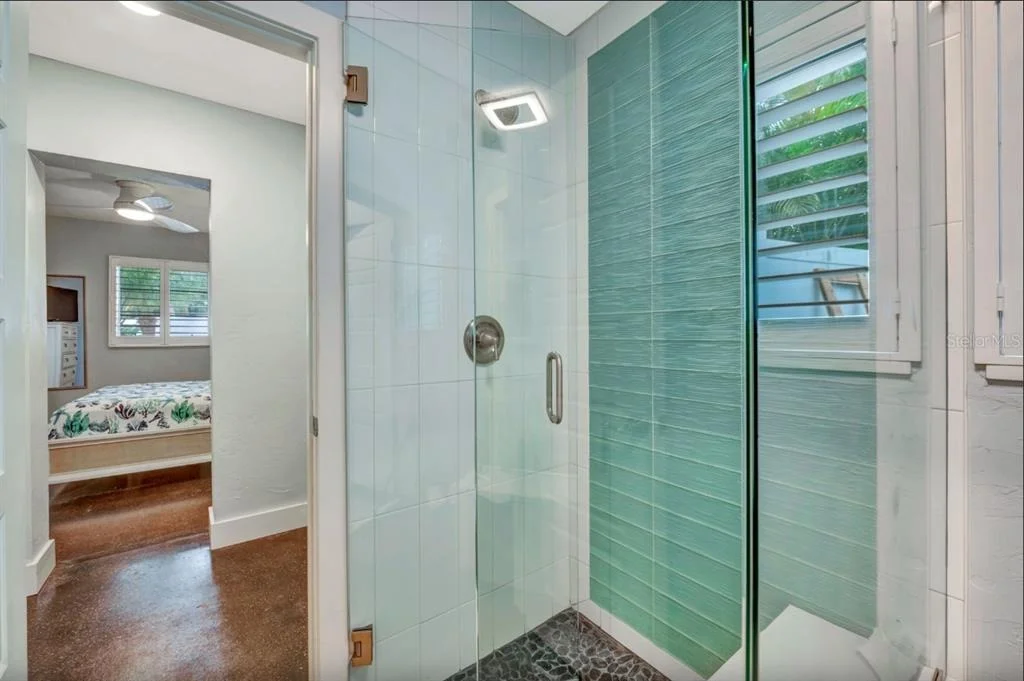 Photo of 301 JACKSON DRIVE