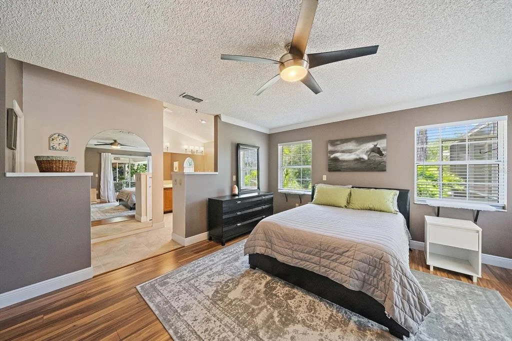 Photo of 4732 MEADOWVIEW CIRCLE