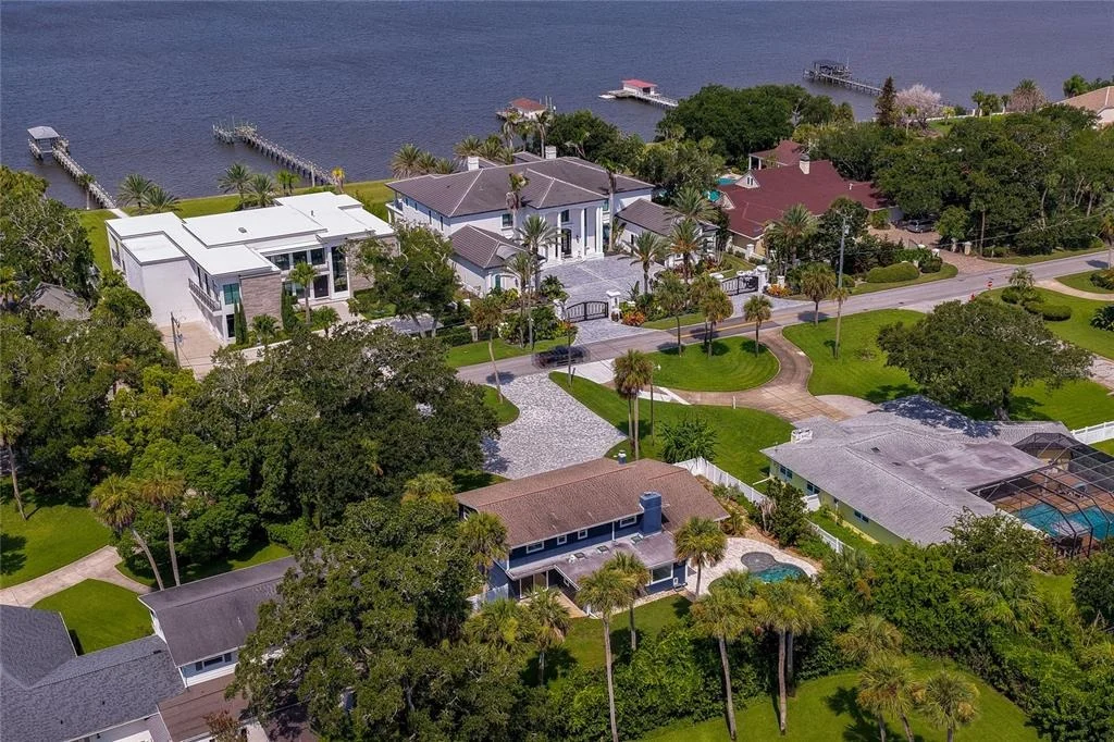 Photo of 835 JOHN ANDERSON DRIVE