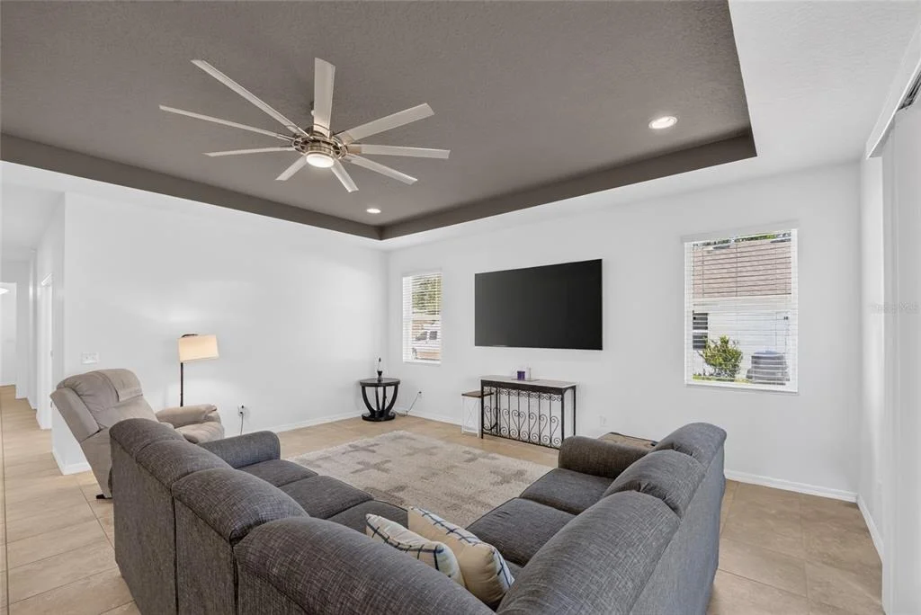 Photo of 5198 NE 19TH PLACE