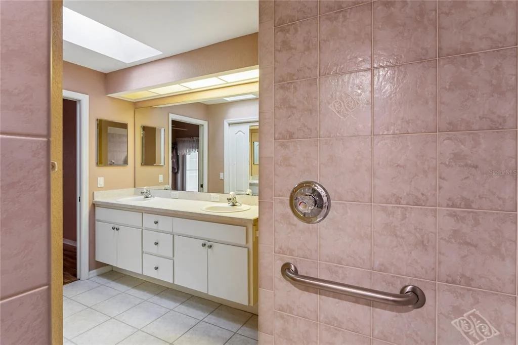 Photo of 312 ROYAL PALM WAY