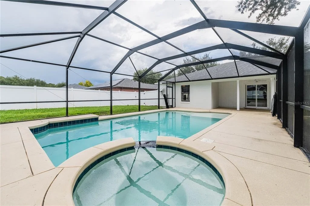 Photo of 763 BARRISTER DRIVE