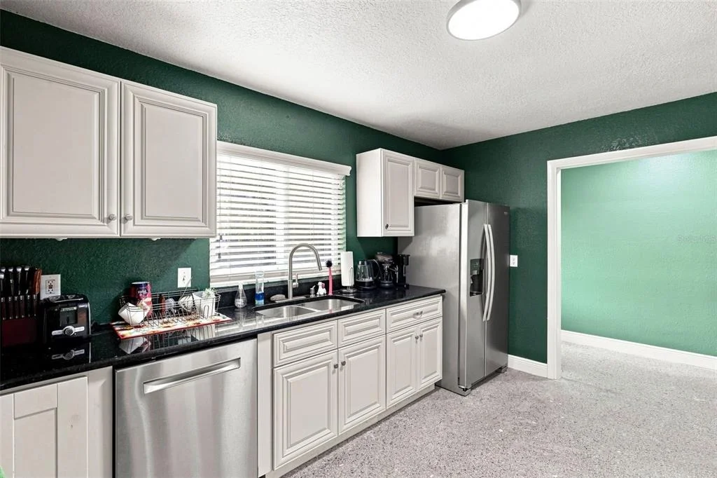 Photo of 8405 OAK BLUFF DRIVE