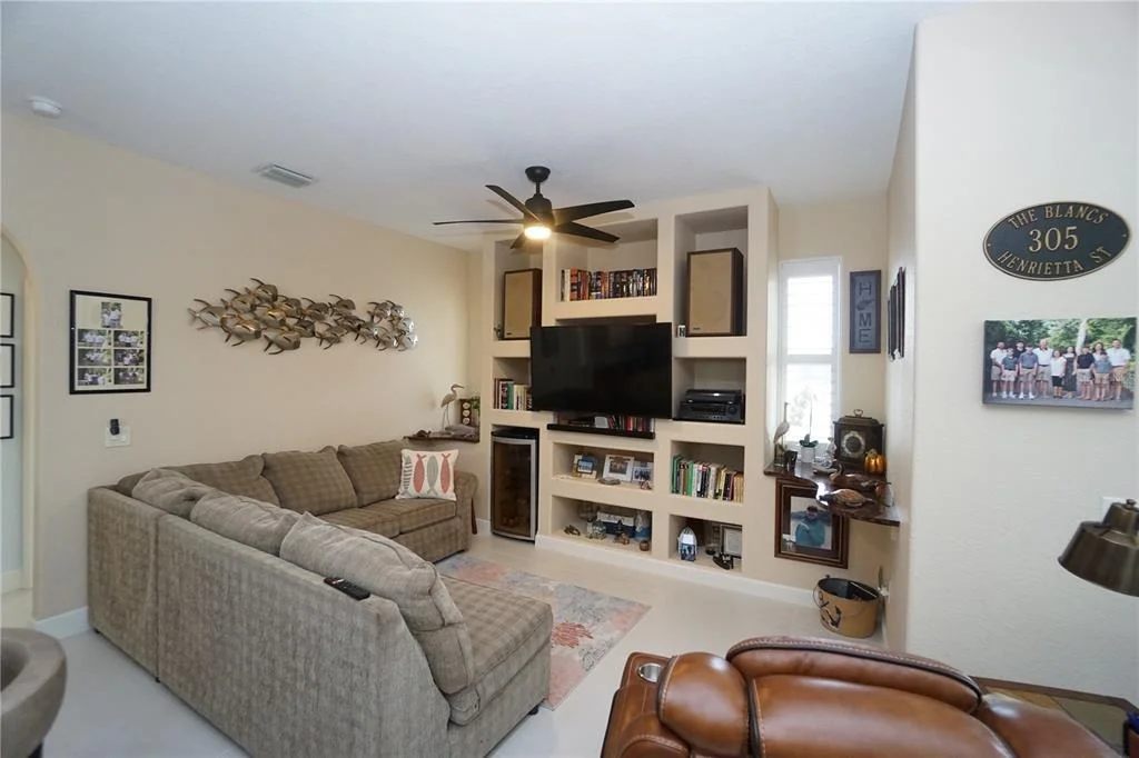 Photo of 17123 BARCREST LANE